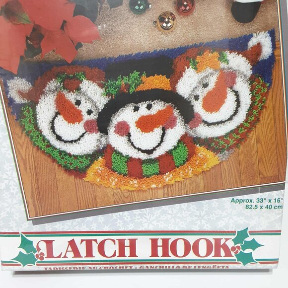 Vintage MERRY MEN Latch Hook Rug Kit Caron #4680 Snowman CHRISTMAS 33" x 16" NEW - Picture 1 of 7